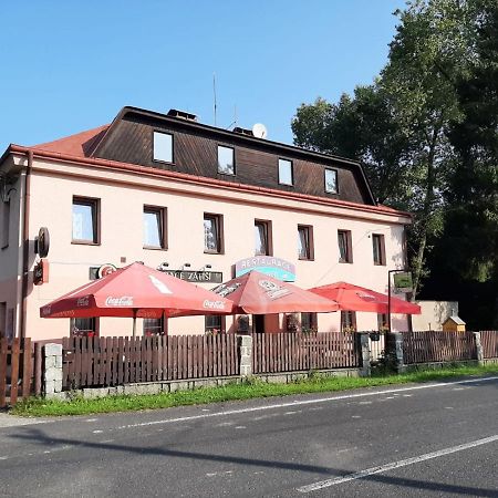 Penzion Restaurace Zatisi Rumburk Luaran gambar