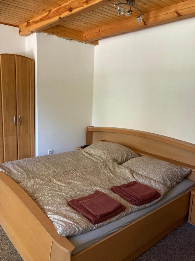 Penzion Restaurace Zatisi Rumburk Luaran gambar