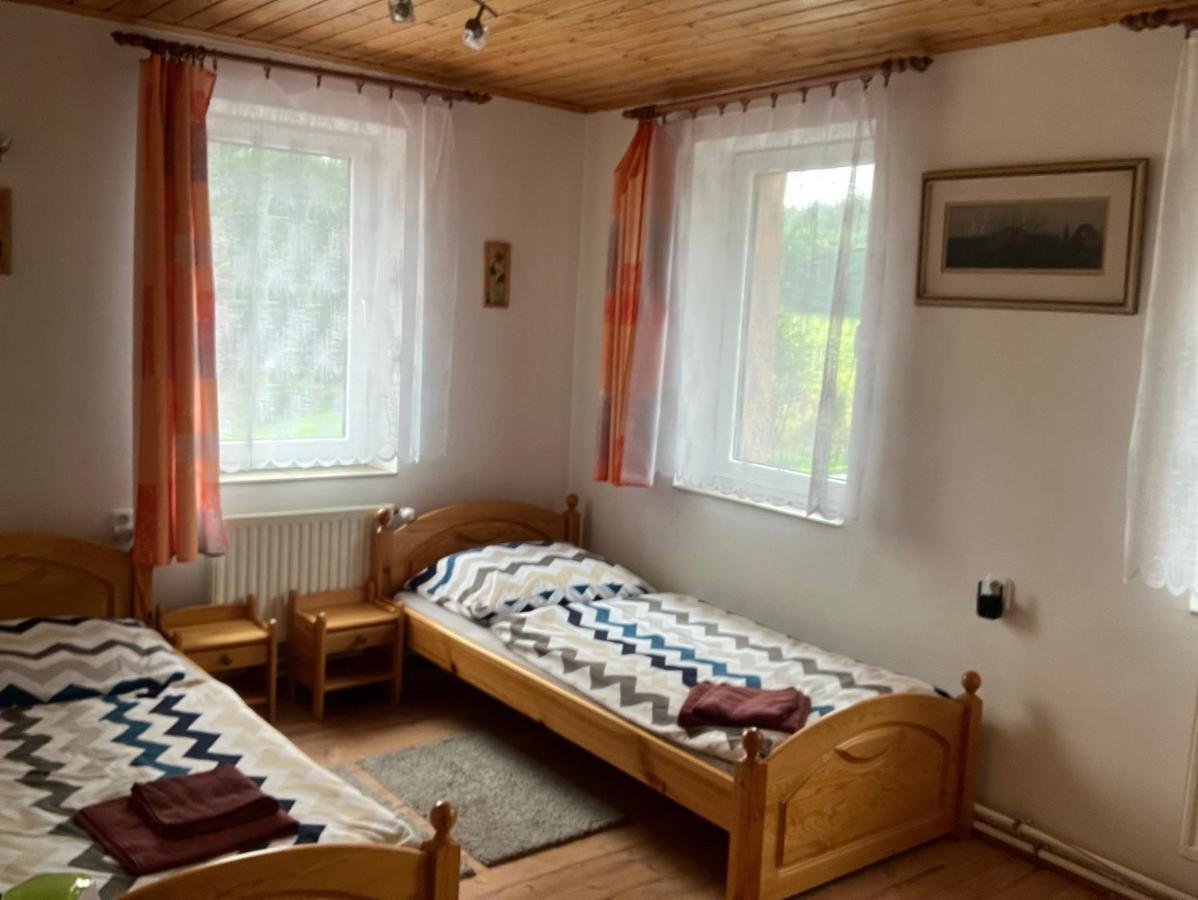 Penzion Restaurace Zatisi Rumburk Luaran gambar