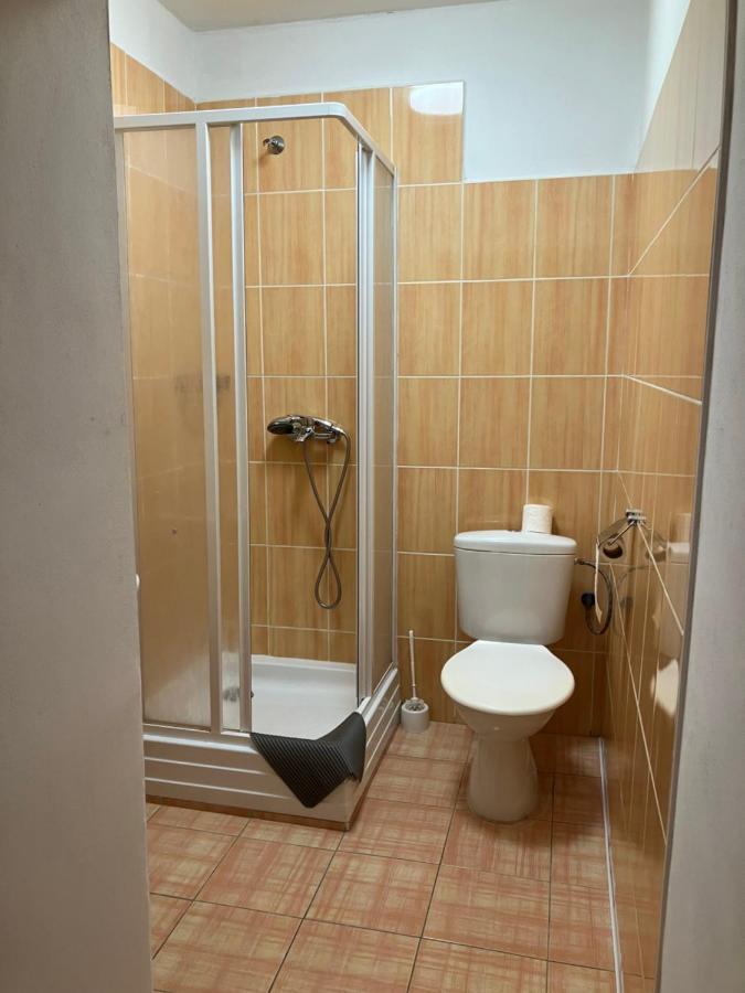 Penzion Restaurace Zatisi Rumburk Luaran gambar